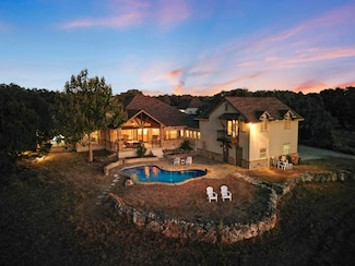 957 Phantom Rider Trail, Spring Branch, TX 78070