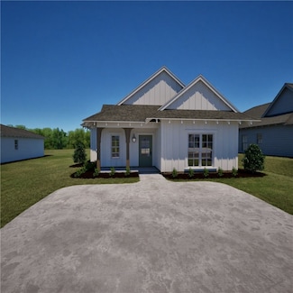 084 Summer St, Opelika, AL 36801