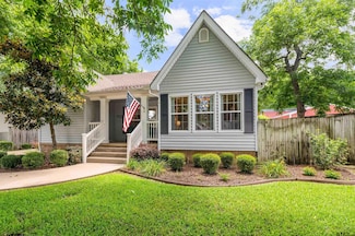 712 N Pacific St, Mineola, TX 75773