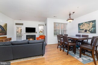 400 Symphony Cir, Cockeysville, MD 21030