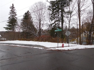218 W Cortland St, Groton, NY 13073