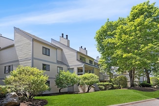 1100 Salem St Unit 93, Lynnfield, MA 01940