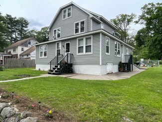 24 Colfax Ave Unit 2, Wanaque, NJ 07465