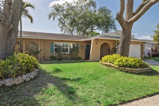 8350 Monarch Cir, Seminole, FL 33772