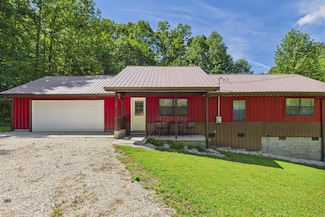 728 Punkin Hollow Rd, Stanton, KY 40380