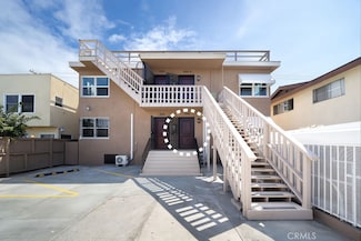 1048 Cedar Ave, Long Beach, CA 90813