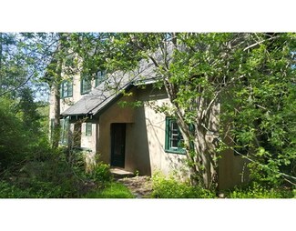 36 Ledge Rd, Gloucester, MA 01930
