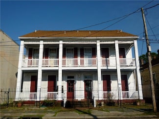 1566 Annunciation St, New Orleans, LA 70115