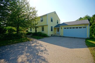 124 Post Rd, North Hampton, NH 03862