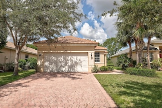 688 NW Stanford Ln, Port Saint Lucie, FL 34983