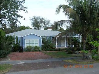 921 SE 10th St, Fort Lauderdale, FL 33316