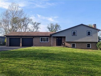 49568 E Ruby Dr, East Liverpool, OH 43920