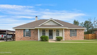 121 Rye Cir, Scott, LA 70583