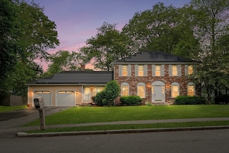 58 Berkeley Rd, North Andover, MA 01845