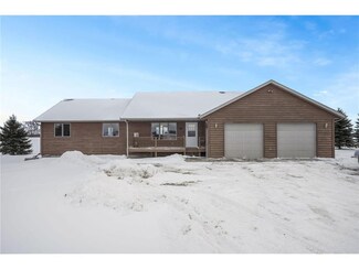 11904 Dodd Rd, Kilkenny, MN 56052