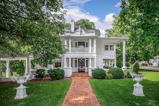 105 N Church St, Sparta, TN 38583