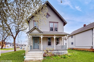 158 N Ridge St, Crown Point, IN 46307