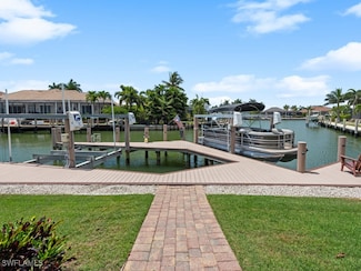 580 Goldcoast Ct, Marco Island, FL 34145