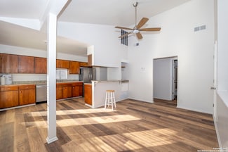 542 W Elsmere Place, San Antonio, TX 78212