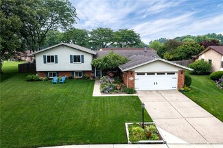 4832 Marybrook Dr, Dayton, OH 45429