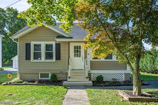 6 Spring St, Ogdensburg, NJ 07439