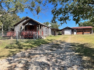 815 W Standifer St, Hamilton, TX 76531