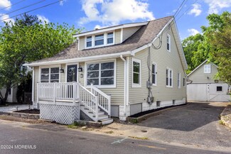 21 Snyder St, Toms River, NJ 08753