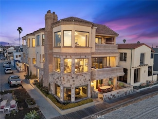 2 60th Place, Long Beach, CA 90803