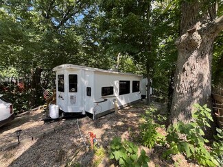 2795 E 28th Lot 852 Rd, Seneca, IL 61360
