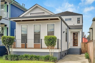 2728 Urquhart St, New Orleans, LA 70117