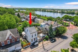 5 Lalor St, Trenton, NJ 08611