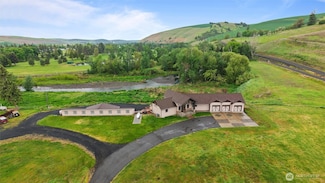 625 N Willow St, Dayton, WA 99328