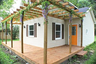 405 E Walnut St, Summitville, IN 46070