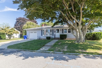 134 Berkeley St, East Providence, RI 02914