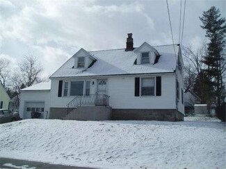 6 Davis Rd, Auburn, MA 01501