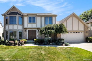 37137 Muirfield Dr, Livonia, MI 48152
