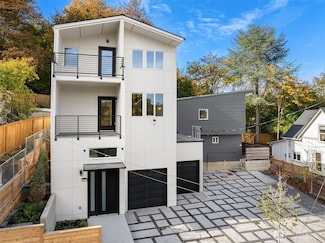 3821 Letitia Ave S, Seattle, WA 98118