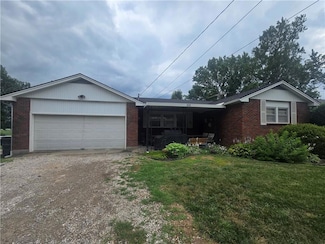 202 E Elmer St, Wellington, MO 64097