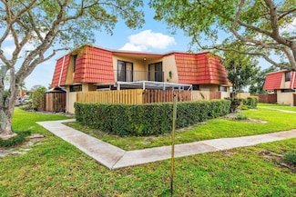 8352 Trent Ct Unit B, Boca Raton, FL 33433