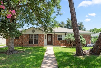 8806 Langdon Ln, Houston, TX 77036