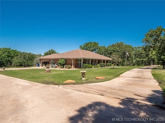 20 Quail Ct, McAlester, OK 74501