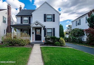 68 W George St, Freehold, NJ 07728