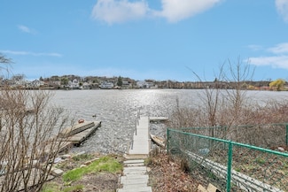 10 Lake View Place, Lynn, MA 01904