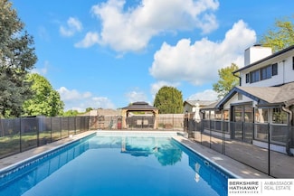 800 W Perry St, Papillion, NE 68046