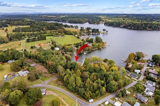 4322 Circle Dr, Claremont, NC 28610