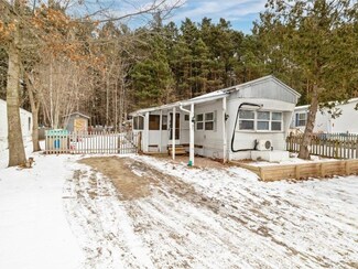 97 Dewey Dr, Milton, VT 05468