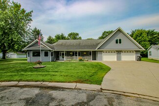 605 Agassiz Ave N, Herman, MN 56248