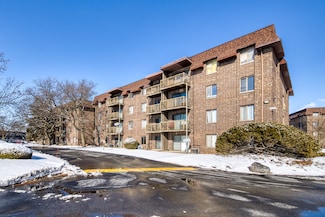 830 Elder Rd Unit B104, Homewood, IL 60430