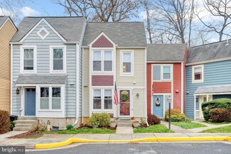 2048 Whisperwood Glen Ln, Reston, VA 20191