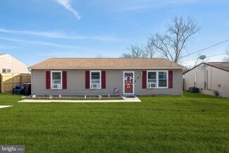 41 Fairmount Ave, Sicklerville, NJ 08081
